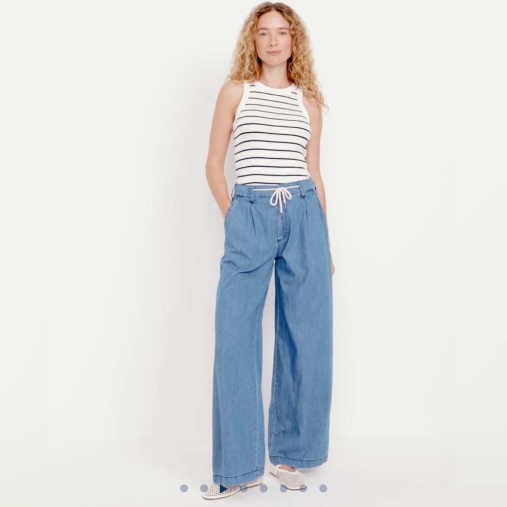 Old Navy, High-Waisted Supee Wide-Leg Drapey Jeans SIZE 6